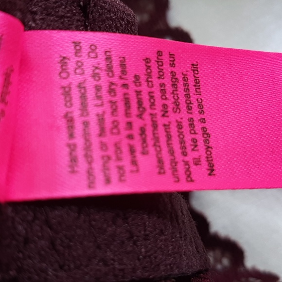 LaSenza Padded underwire lace bra.  Size 36C.  Adjustable straps  Classi… - Picture 10 of 15
